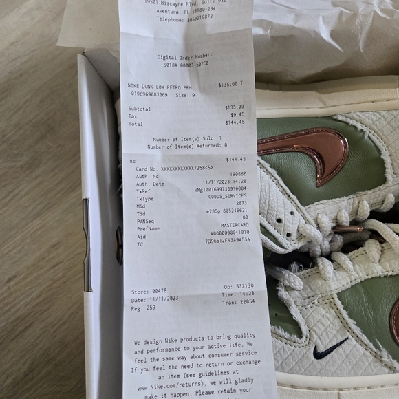 Kyler Murray Retro Dunks - Picture 2 of 16